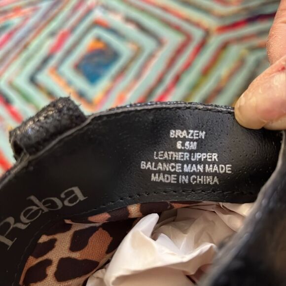 Reba Western Ankle Boots - Picture 3 of 6